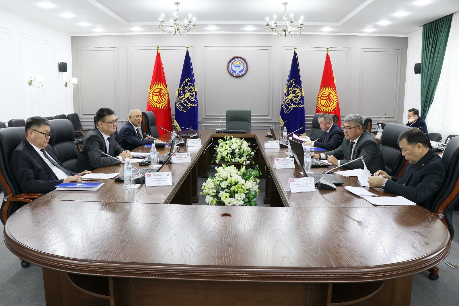 Эсептөө палатасынын Кеңешинин кезектеги отуруму болуп өттү